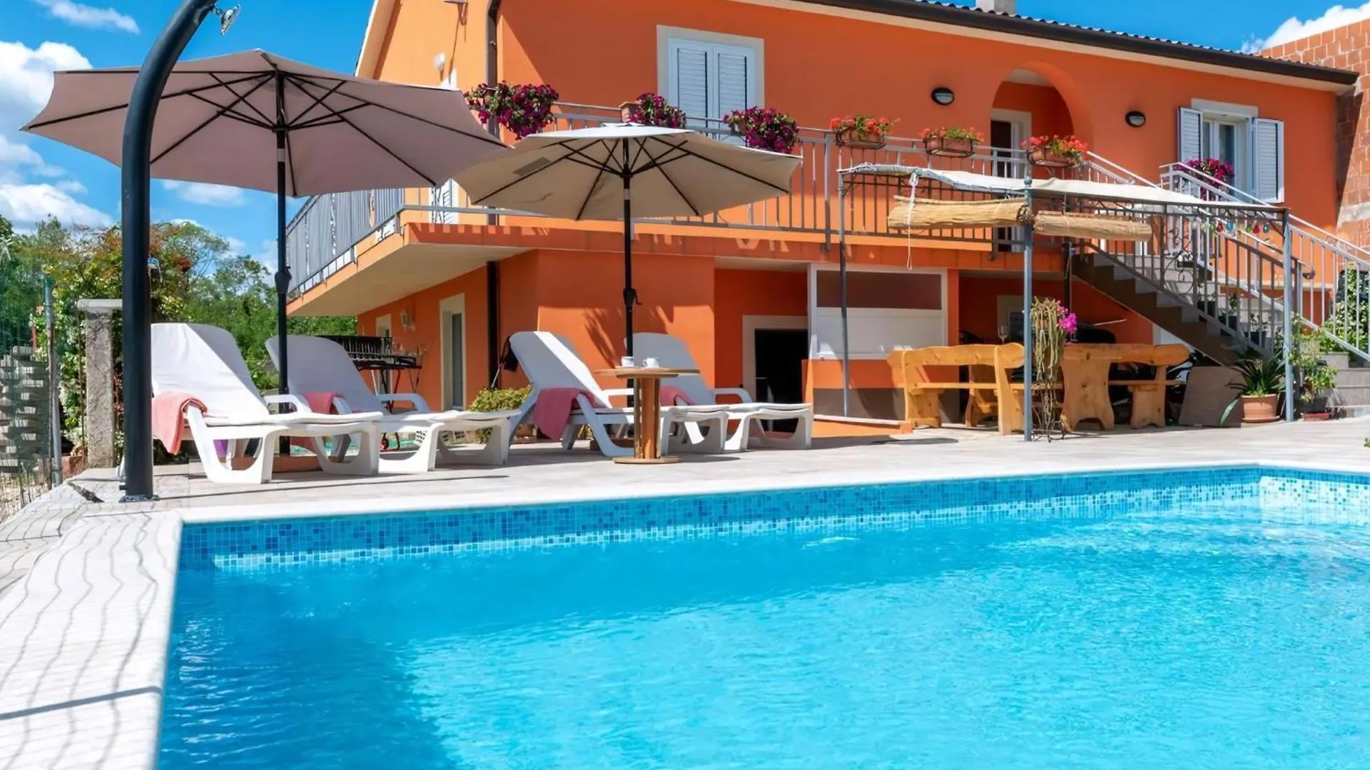 Haus Orange Familienfreundliche Lage Mit Pool Apartment Labin
